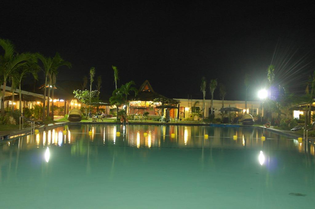 Natures Garden Park Resort And Spa Lapu-Lapu City Exteriör bild