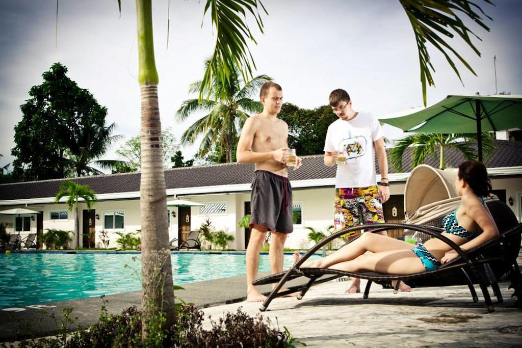Natures Garden Park Resort And Spa Lapu-Lapu City Exteriör bild