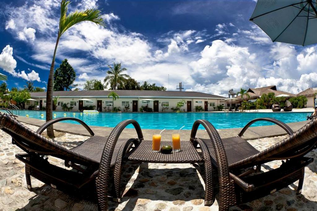 Natures Garden Park Resort And Spa Lapu-Lapu City Exteriör bild