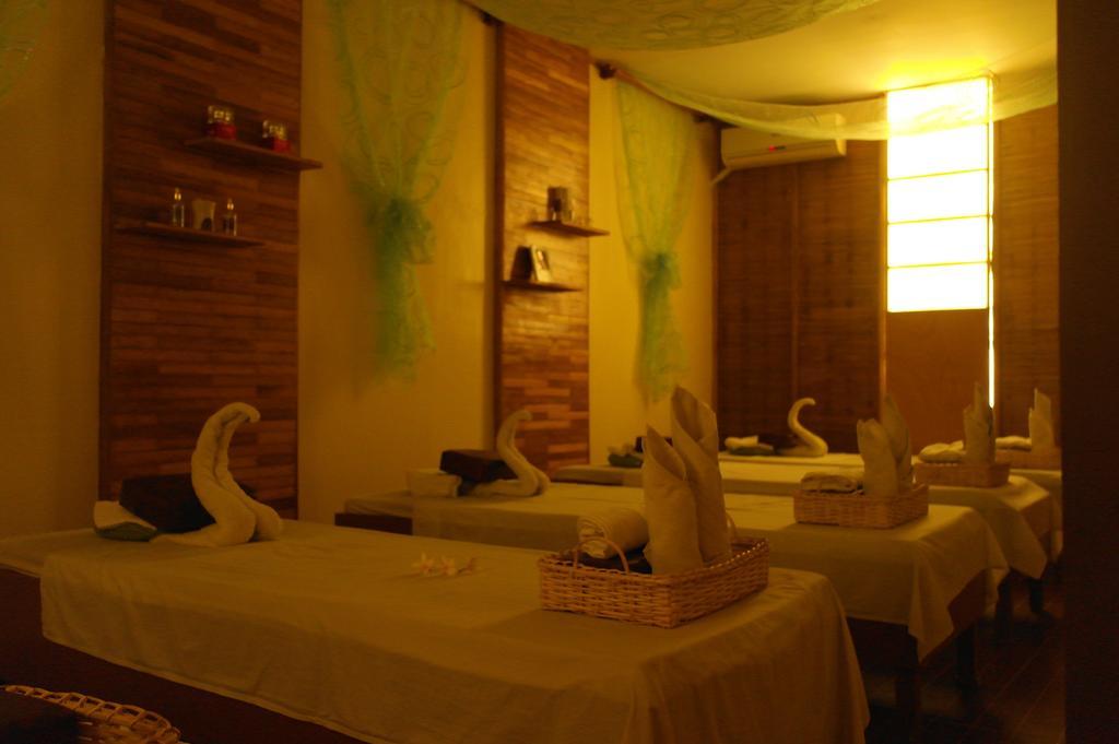 Natures Garden Park Resort And Spa Lapu-Lapu City Exteriör bild