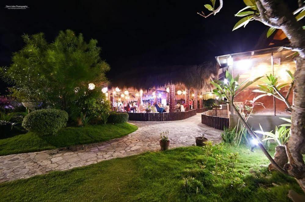 Natures Garden Park Resort And Spa Lapu-Lapu City Exteriör bild
