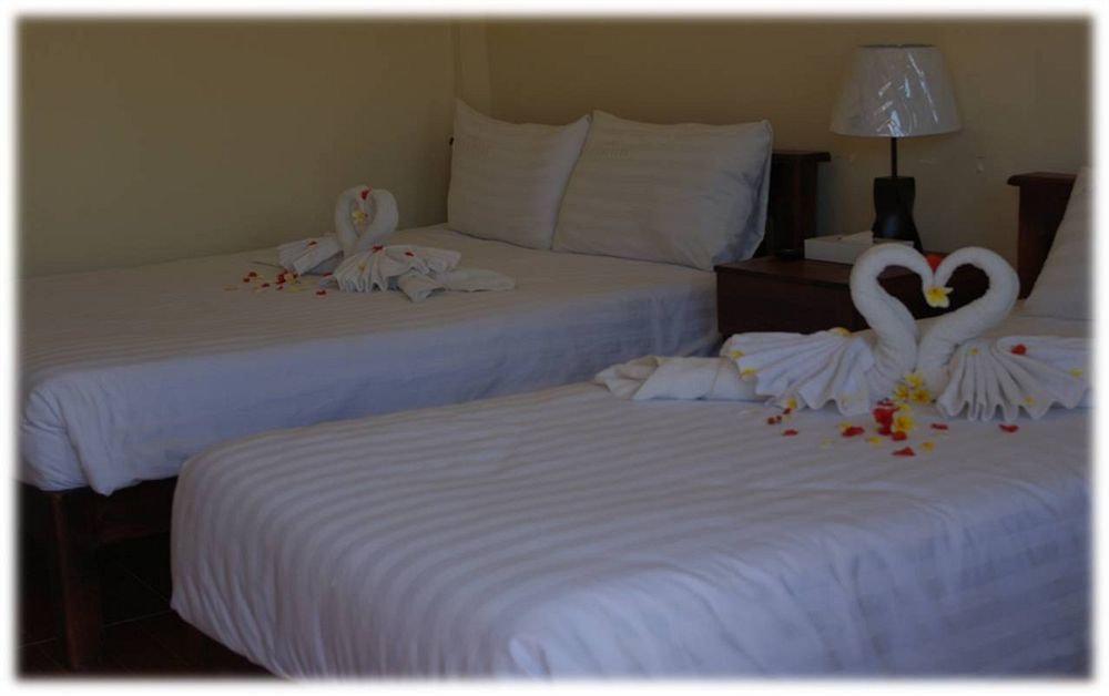 Natures Garden Park Resort And Spa Lapu-Lapu City Exteriör bild